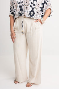 What to Wear with Linen (So You Don’t Look Messy)